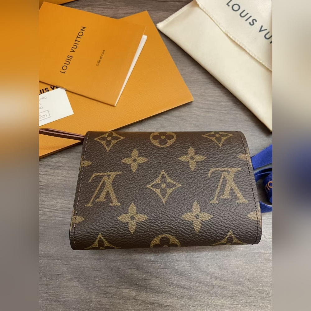 Louis Vuitton Victorine Wallet - Picture 2 of 16